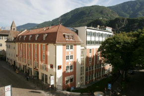 Отель Kolpinghaus Bolzano  Больцано